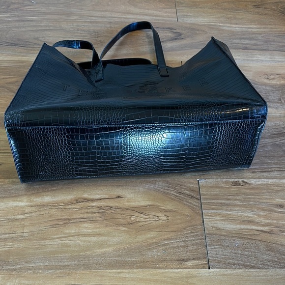 Ted Baker London Black Glossy Tote Bag with Gold Zipper - Picture 8 of 13